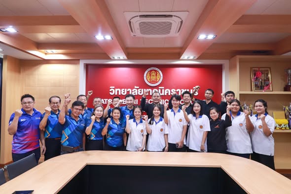 สโมสรอินเทอร์แรคท์ วิทยาลัยเทคนิคราชบุรี ให้การต้อนรับ นายจิราวุฒิ แซ่ตั้ง นายกสโมสรโรตารีราชบุรี และคณะ ในโอกาสเข้าแสดงความยินดี กับนายคมศิษฐ์ มีสัจจานนธนกุล เข้ารับตำแหน่ง ผู้อำนวยการวิทยาลัยเทคนิคราชบุรี