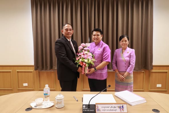 นายคมศิษฐ์ มีสัจจานนธนกุล ผู้อำนวยการวิทยาลัยเทคนิคราชบุรี  ร่วมประชุมคณะกรรมการศึกษาธิการจังหวัดราชบุรี ครั้งที่ 6/2568