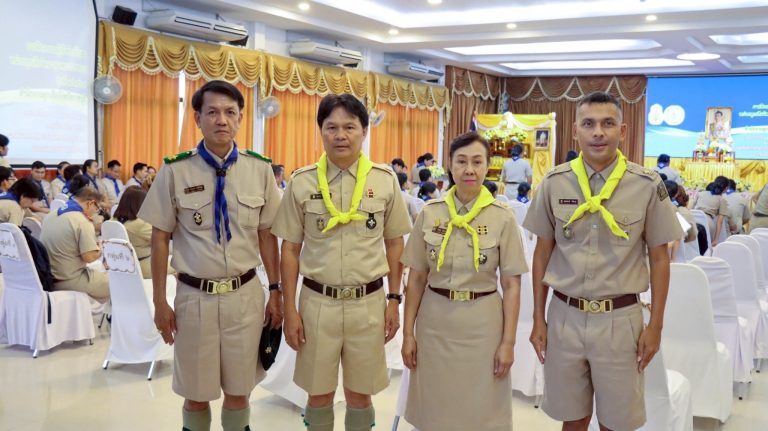 นายคมศิษฐ์ มีสัจจานนธนกุล ผู้อำนวยการวิทยาลัยเทคนิคราชบุรี  มอบหมายให้ นายชุมพล คำเทียน รองผู้อำนวยการฝ่ายบริหารทรัพยากร  พร้อมด้วยคณะครู เข้าร่วมอบรมผู้บังคับบัญชาลูกเสือจิตอาสา
