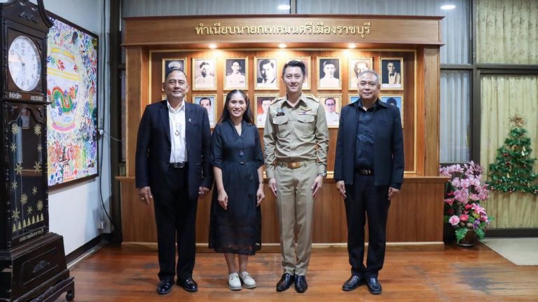 นายคมศิษฐ์ มีสัจจานนธนกุล ผู้อำนวยการวิทยาลัยเทคนิคราชบุรี พร้อมด้วย ว่าที่ร้อยตรี ธณัชชนม์ จาคาภิรมย์ รองผู้อำนวยการฝ่ายวิชาการ และคณะครู เข้าพบ นายศักดิ์ชัย พิศาลผล นายกเทศมนตรีเมืองราชบุรี   เพื่อนำเสนอ โครงการตลาดนัดอาชีพและนิทรรศการศิลปะ ซึ่งกำหนดจัดขึ้นในวันที่ 19 และ 26 สิงหาคม 2569