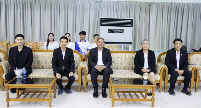 นายคมศิษฐ์ มีสัจจานนธนกุล ผู้อำนวยการวิทยาลัยเทคนิคราชบุรี เป็นประธานในโครงการ พร้อมด้วยรองผู้อำนวยการ คณะครู และบุคลากรทางการศึกษา  โครงการดังกล่าวจัดขึ้นเพื่อส่งเสริมให้นักเรียน นักศึกษา และบุคลากร มีความซื่อสัตย์สุจริต มีวินัย มีความรับผิดชอบ และมีจิตสาธารณะ  พร้อมทั้งส่งเสริมความรู้ความเข้าใจเกี่ยวกับ การประเมินคุณธรรมและความโปร่งใสในการดำเนินงานของสถานศึกษา (ITA)
